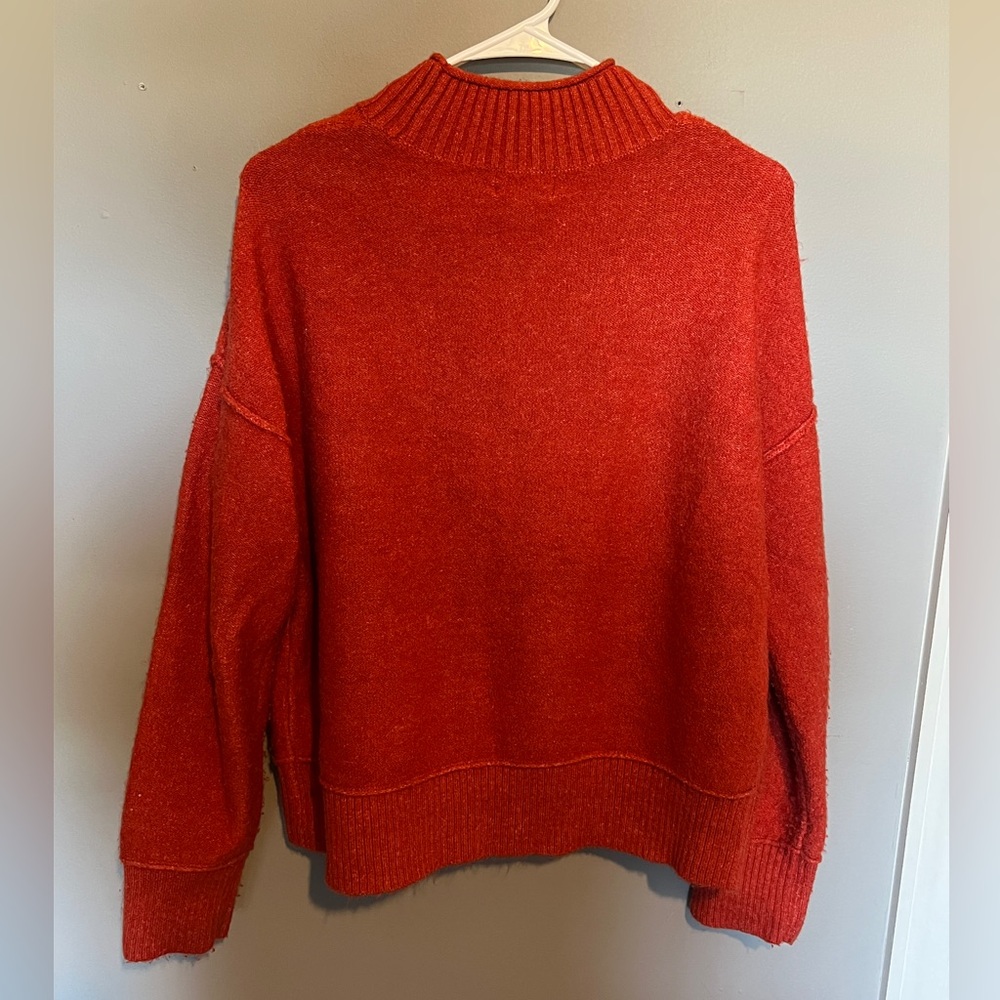 Universal Thread Sweater Size Medium - Picture 2 of 7